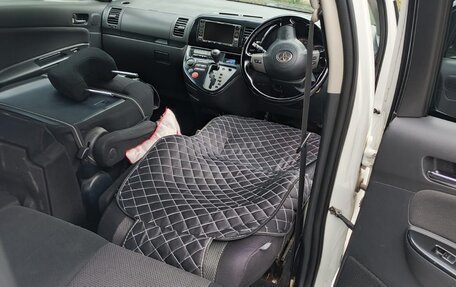 Toyota Wish II, 2003 год, 830 000 рублей, 11 фотография
