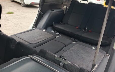 Toyota Wish II, 2003 год, 830 000 рублей, 9 фотография
