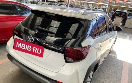 Toyota Yaris, 2021 год, 1 140 000 рублей, 6 фотография