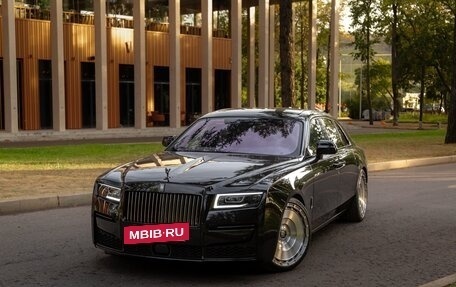 Rolls-Royce Ghost Series II рестайлинг, 2021 год, 40 000 000 рублей, 2 фотография