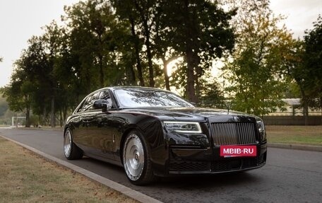 Rolls-Royce Ghost Series II рестайлинг, 2021 год, 40 000 000 рублей, 9 фотография