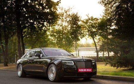 Rolls-Royce Ghost Series II рестайлинг, 2021 год, 40 000 000 рублей, 21 фотография