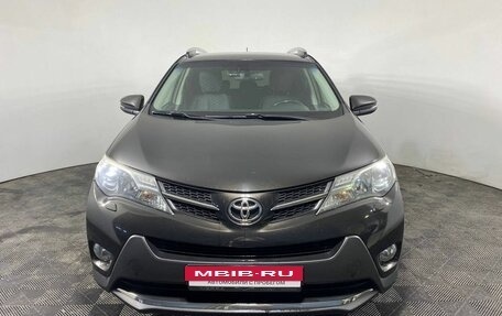 Toyota RAV4, 2015 год, 2 200 000 рублей, 2 фотография