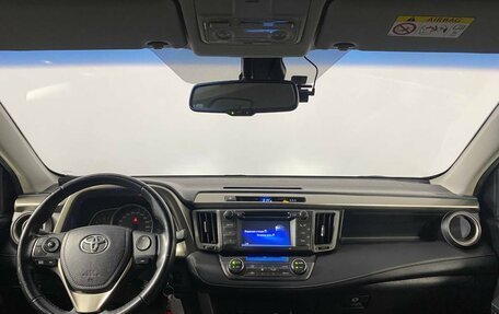 Toyota RAV4, 2015 год, 2 200 000 рублей, 14 фотография