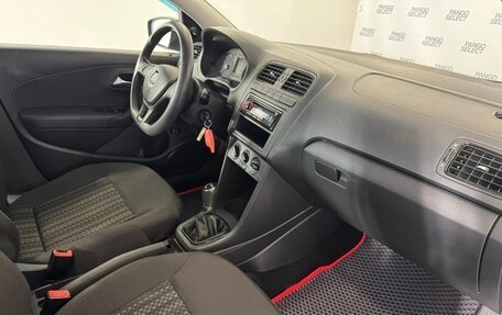 Volkswagen Polo VI (EU Market), 2015 год, 1 050 000 рублей, 7 фотография