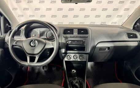 Volkswagen Polo VI (EU Market), 2015 год, 1 050 000 рублей, 8 фотография