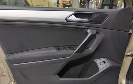 Volkswagen Tiguan II, 2017 год, 1 830 000 рублей, 5 фотография