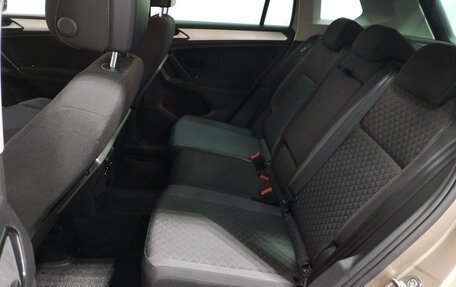 Volkswagen Tiguan II, 2017 год, 1 830 000 рублей, 17 фотография