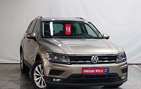 Volkswagen Tiguan II, 2017 год, 1 830 000 рублей, 2 фотография