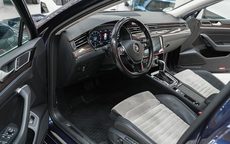 Volkswagen Passat B8 рестайлинг, 2018 год, 2 299 000 рублей, 6 фотография