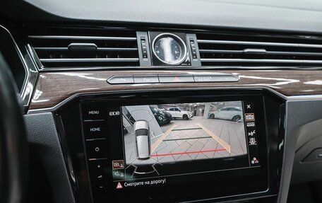 Volkswagen Passat B8 рестайлинг, 2018 год, 2 299 000 рублей, 13 фотография