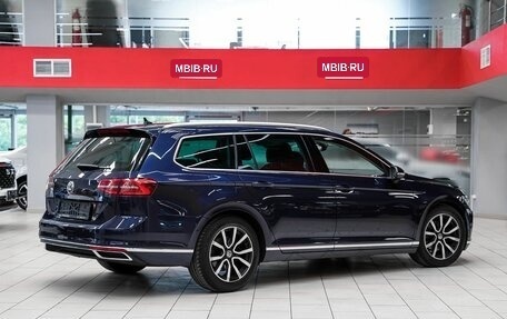 Volkswagen Passat B8 рестайлинг, 2018 год, 2 299 000 рублей, 2 фотография