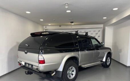 Mitsubishi L200 III рестайлинг, 2006 год, 910 000 рублей, 4 фотография