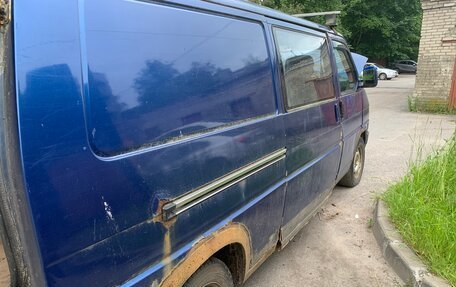 Volkswagen Transporter T4, 1993 год, 140 000 рублей, 2 фотография