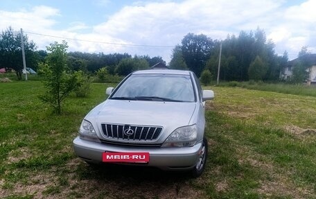 Lexus RX IV рестайлинг, 2001 год, 850 000 рублей, 4 фотография