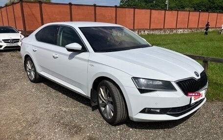 Skoda Superb III рестайлинг, 2019 год, 1 900 000 рублей, 5 фотография