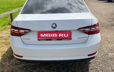 Skoda Superb III рестайлинг, 2019 год, 1 900 000 рублей, 4 фотография