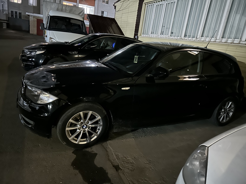 BMW 1 серия E81-E88 рестайлинг, 2010 год, 680 000 рублей, 2 фотография