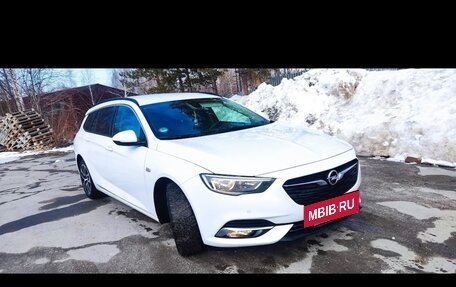 Opel Insignia II рестайлинг, 2018 год, 1 550 000 рублей, 2 фотография