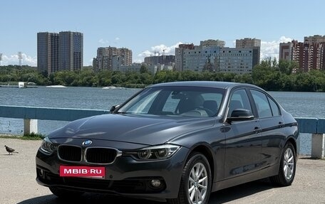 BMW 3 серия, 2018 год, 1 549 000 рублей, 1 фотография