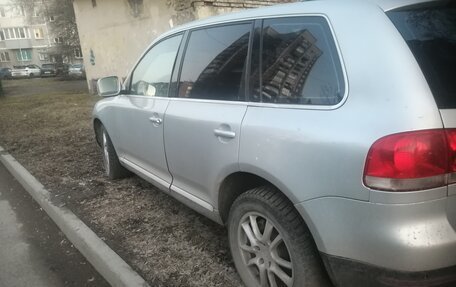 Volkswagen Touareg III, 2003 год, 700 000 рублей, 1 фотография