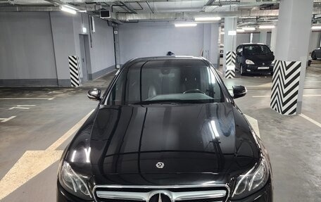 Mercedes-Benz E-Класс, 2018 год, 4 300 000 рублей, 3 фотография