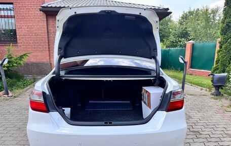 Toyota Camry, 2017 год, 2 650 000 рублей, 4 фотография