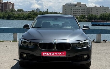 BMW 3 серия, 2018 год, 1 549 000 рублей, 2 фотография