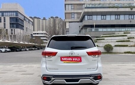 Toyota Highlander III, 2021 год, 2 470 002 рублей, 6 фотография