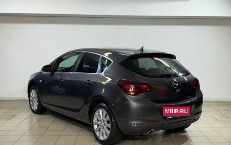 Opel Astra J, 2011 год, 729 000 рублей, 4 фотография