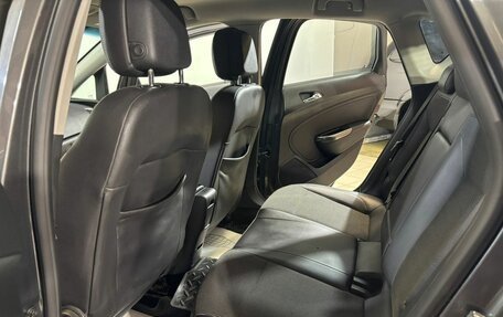 Opel Astra J, 2011 год, 729 000 рублей, 13 фотография