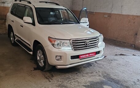 Toyota Land Cruiser 200, 2014 год, 3 300 000 рублей, 1 фотография