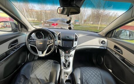 Chevrolet Cruze II, 2013 год, 780 000 рублей, 5 фотография