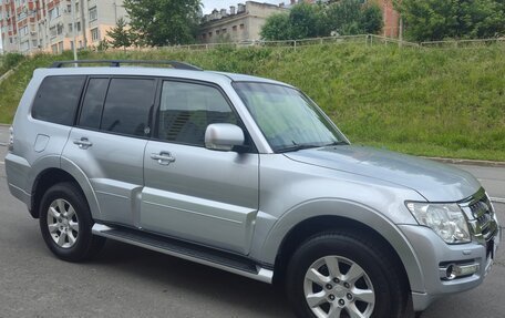 Mitsubishi Pajero IV, 2014 год, 2 585 000 рублей, 11 фотография