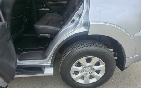 Mitsubishi Pajero IV, 2014 год, 2 585 000 рублей, 28 фотография