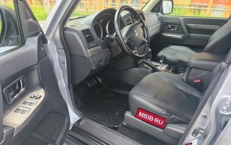 Mitsubishi Pajero IV, 2014 год, 2 585 000 рублей, 16 фотография