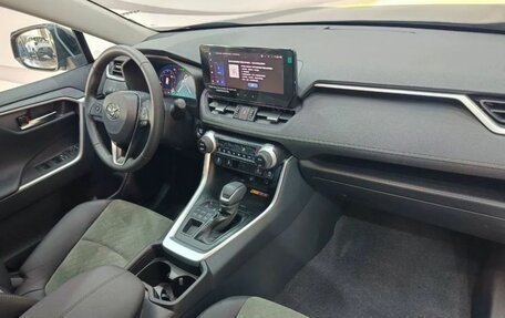 Toyota RAV4, 2025 год, 3 979 000 рублей, 11 фотография