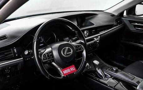 Lexus ES VII, 2016 год, 2 425 000 рублей, 13 фотография