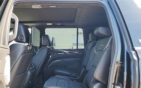 Cadillac Escalade V, 2022 год, 9 514 390 рублей, 13 фотография