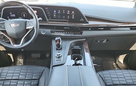 Cadillac Escalade V, 2022 год, 9 514 390 рублей, 19 фотография