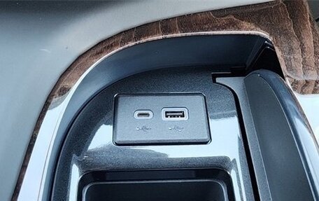 Cadillac Escalade V, 2022 год, 9 514 390 рублей, 29 фотография