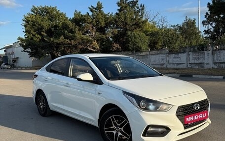 Hyundai Solaris II рестайлинг, 2017 год, 1 425 000 рублей, 3 фотография