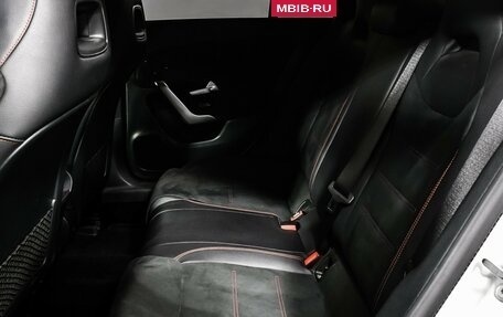 Mercedes-Benz CLA, 2019 год, 2 964 000 рублей, 12 фотография