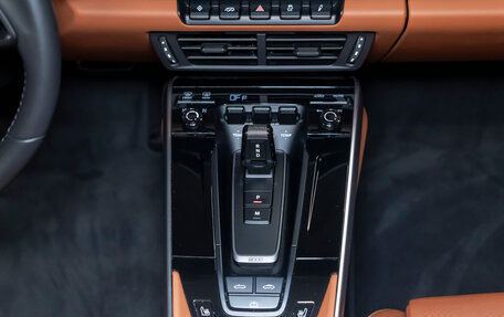 Porsche 911, 2024 год, 21 990 000 рублей, 26 фотография