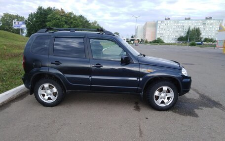 Chevrolet Niva I рестайлинг, 2010 год, 460 000 рублей, 2 фотография
