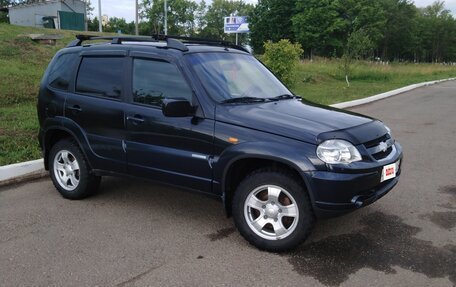 Chevrolet Niva I рестайлинг, 2010 год, 460 000 рублей, 4 фотография