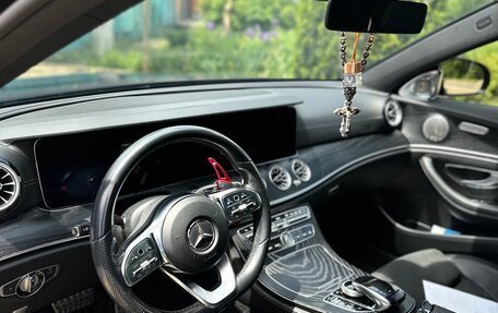 Mercedes-Benz E-Класс, 2019 год, 3 999 000 рублей, 8 фотография