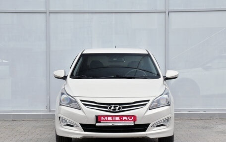 Hyundai Solaris II рестайлинг, 2015 год, 740 000 рублей, 5 фотография