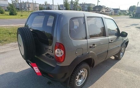 Chevrolet Niva I рестайлинг, 2011 год, 475 000 рублей, 6 фотография