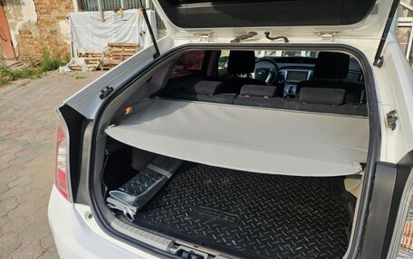 Toyota Prius, 2013 год, 1 320 000 рублей, 9 фотография